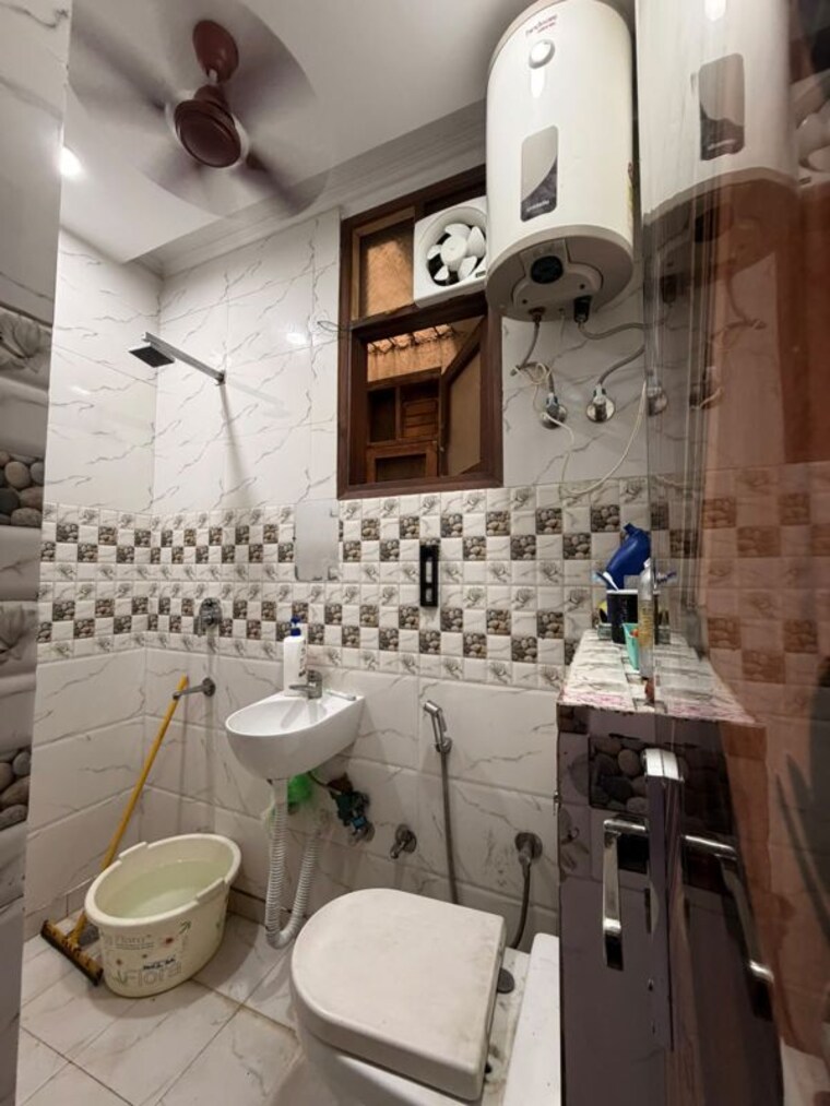 Team Area, panchsheel vihar 3 Bedroom 105 Sq.Yd. Builder Floor In Panchsheel Vihar Delhi 10583059