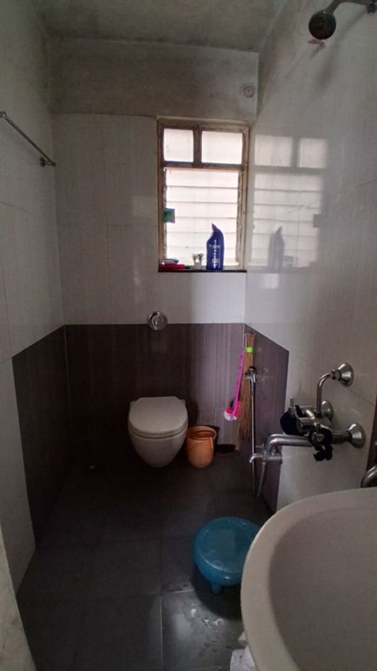 Bathroom, shree-venkatesh-bilva 2 Bedroom 887 Sq.Ft. Apartment In Dhayari Pune 10583065