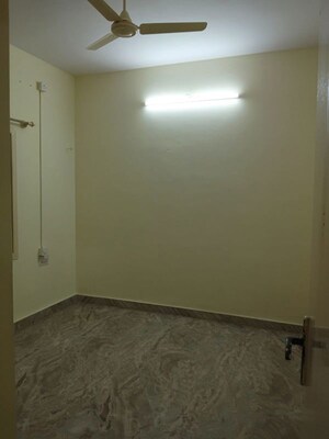 Room in 1 BHK Builder Floor at Murugesh Palya – for Rent