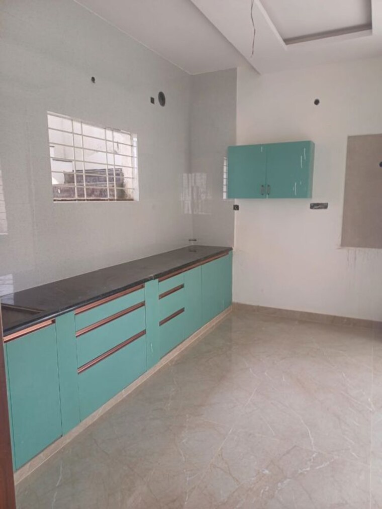 Room, hennur 6 Bedroom 4400 Sq.Ft. Independent House In Hennur Bangalore 10583089