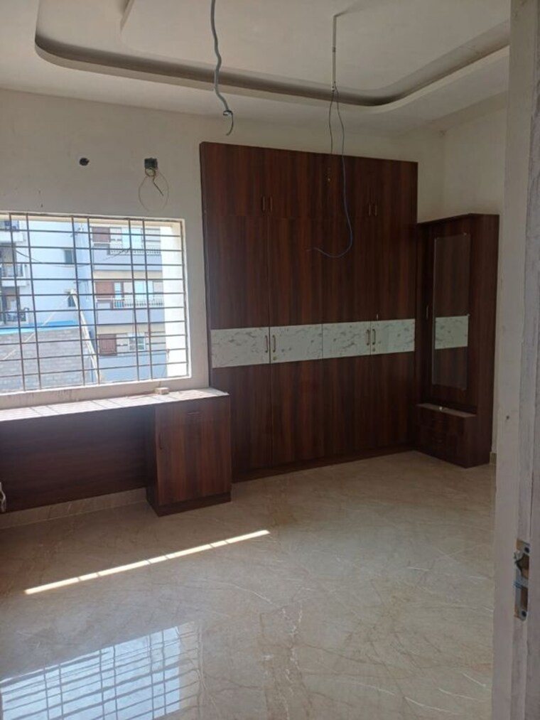 Room, hennur 6 Bedroom 4400 Sq.Ft. Independent House In Hennur Bangalore 10583089