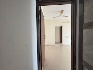 Room in 2 BHK Apartment at Puranik Tokyo Bay Phase 2A, Kasarvadavali – for Rent