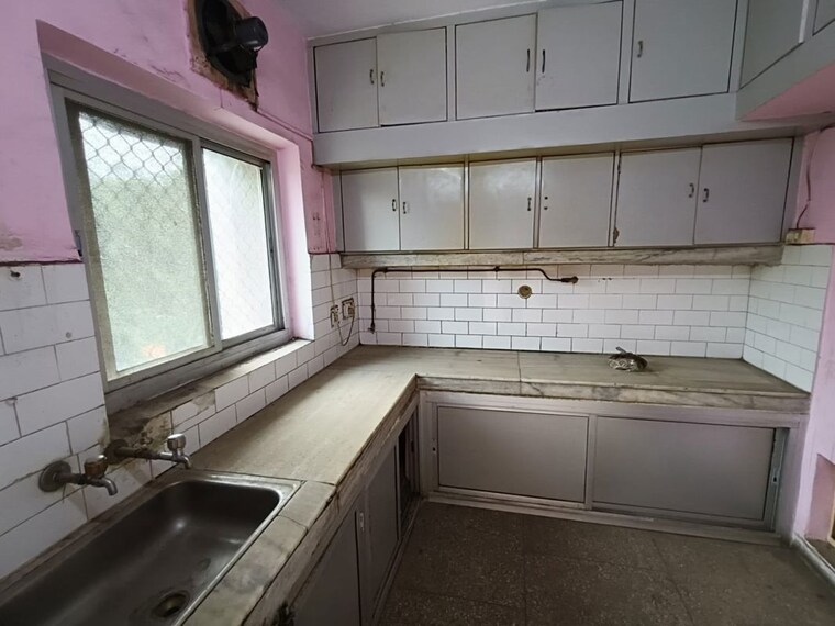 Kitchen, ip extension 3 Bedroom 1250 Sq.Ft. Apartment In Ip Extension Delhi 10583084