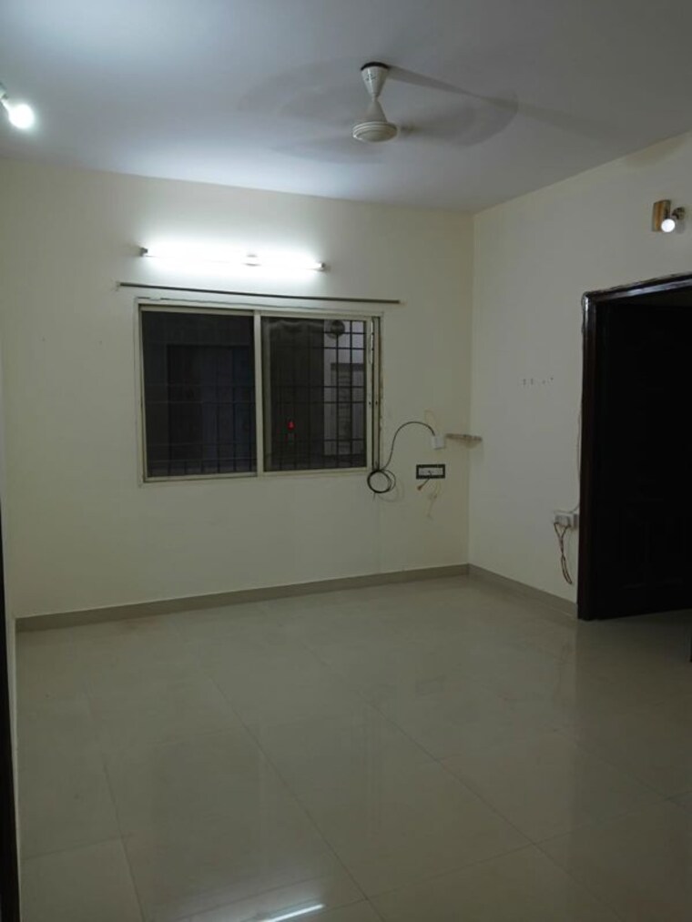 Room, jeevan bima nagar 2 Bedroom 1150 Sq.Ft. Apartment In Jeevan Bima Nagar Bangalore 10583105