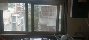 Room in 3 BHK Apartment at Khar West – for Rent