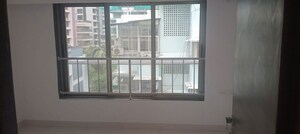Room in 3 BHK Apartment at Khar West – for Rent