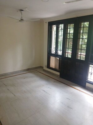 Room in 3 BHK Builder Floor at Kalkaji – for Rent