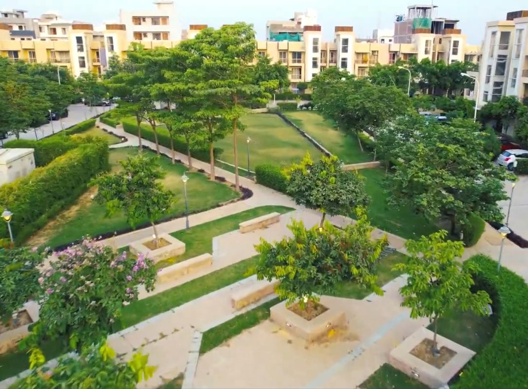 3 BHK + Store Room 190 Sq.Yd. Builder Floor in BPTP Parkland Pride