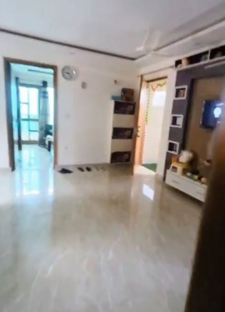 Room, bptp-parkland-pride 3 Bedroom 190 Sq.Yd. Builder Floor In Sector 77 Faridabad 10583134