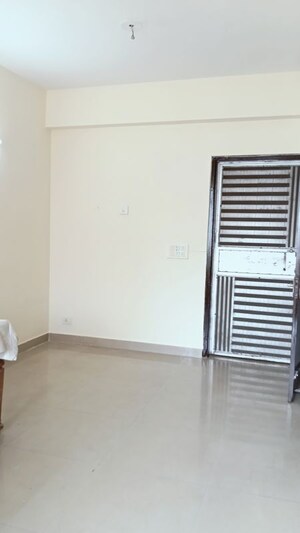 Room in 2 BHK Apartment at Today Ridge Residency, Sector 135 – for Rent