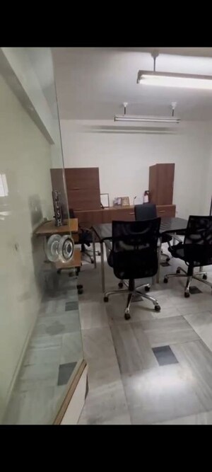  Office Space For Rent in Mittal Court, Nariman Point