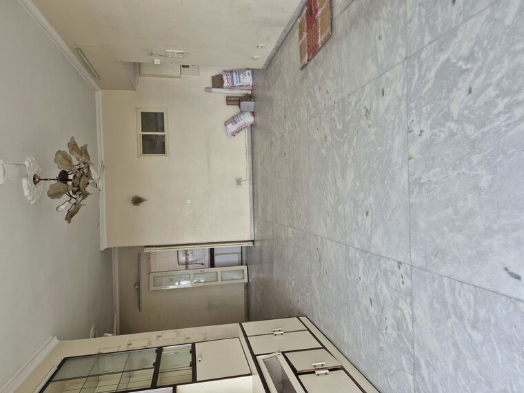 Room, mayur vihar 3.5 Bedroom 1250 Sq.Ft. Apartment In Mayur Vihar Delhi 10583159