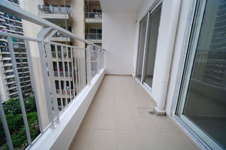Balcony, sam-palm-olympia 2.5 Bedroom 1164 Sq.Ft. Apartment In Sector 16c Greater Noida Greater Noida 10580988