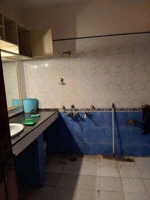 Team Area in 2 BHK Apartment at Stellar Greens, Sector 44 – for Rent
