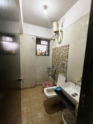 Bathroom in 2.5 BHK Apartment at Maple Heights Mumbai, Malad East – for Rent