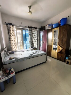 Bedroom in 2.5 BHK Apartment at Maple Heights Mumbai, Malad East – for Rent