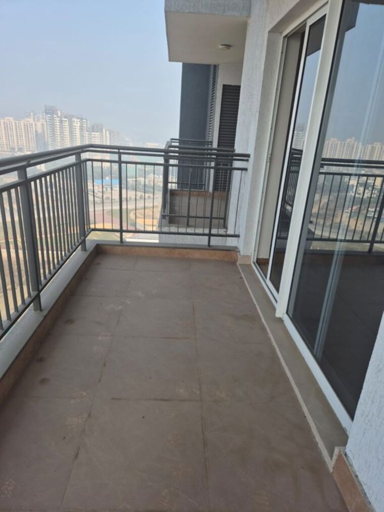 Balcony, godrej-meridien 3 Bedroom 2002 Sq.Ft. Apartment In Sector 106 Gurgaon 10583174