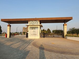  Plot For Sale in Isnapur
