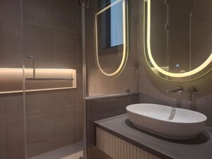 Bathroom in 4 BHK Apartment at Safdarjung Enclave – for Rent