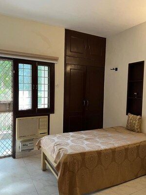 Bedroom in 3 BHK Builder Floor at Chattarpur – for Sale