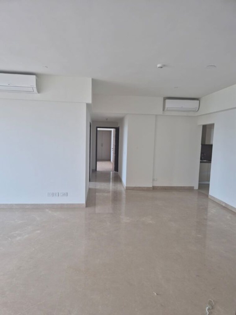 Room, godrej-meridien 4 Bedroom 2720 Sq.Ft. Apartment In Sector 106 Gurgaon 10583203