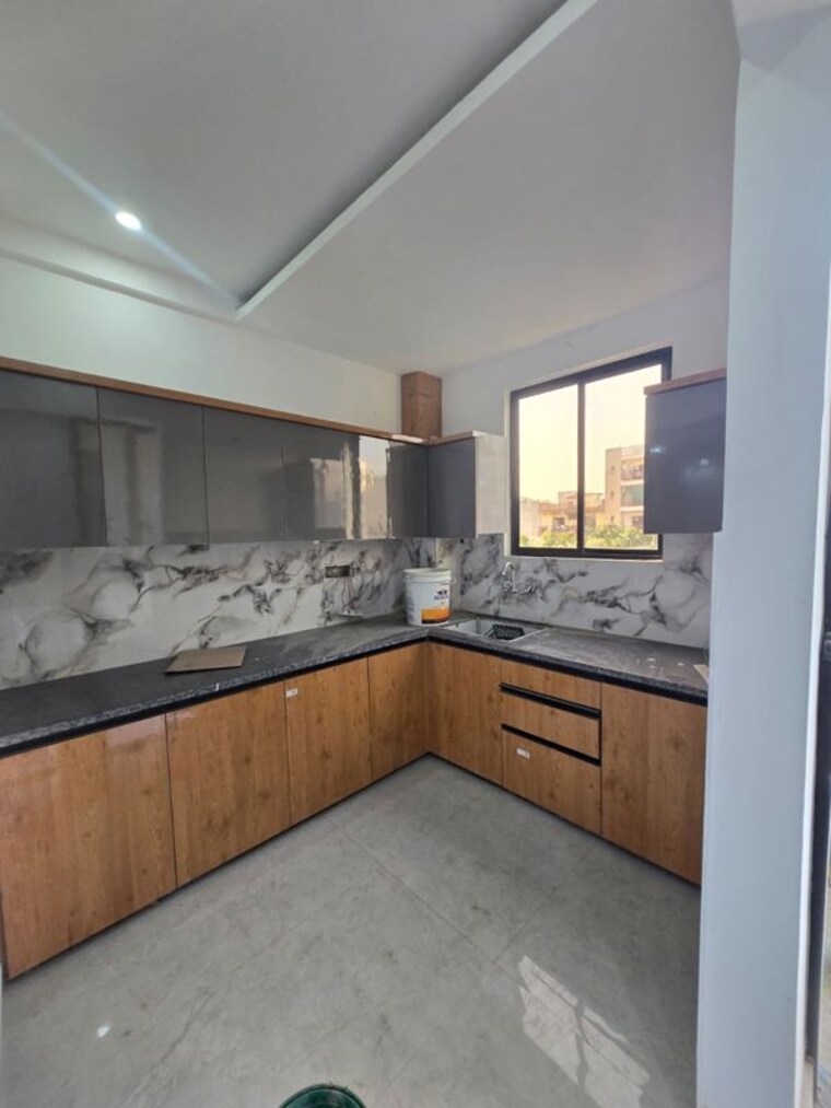 Kitchen, chattarpur 4 Bedroom 1350 Sq.Ft. Builder Floor In Chattarpur Delhi 10571633