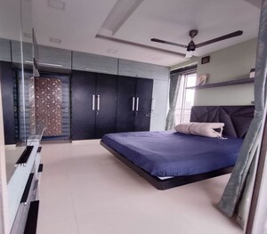 Bedroom in 2 BHK Apartment at Dadar East – for Rent