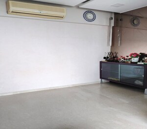 Living Room in 2 BHK Apartment at Dadar East – for Rent