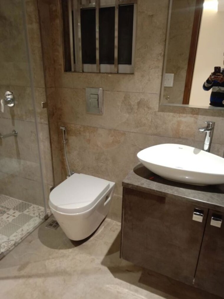 Bathroom, malviya nagar 4 Bedroom 2500 Sq.Ft. Builder Floor In Malviya Nagar Delhi 10583228