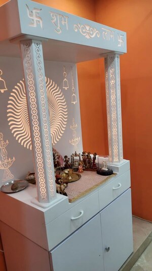 Furnished Amenities in 4 BHK Apartment at Greater Kailash I – for Sale