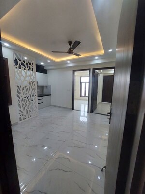Room in 4 BHK Builder Floor at Chattarpur – for Sale