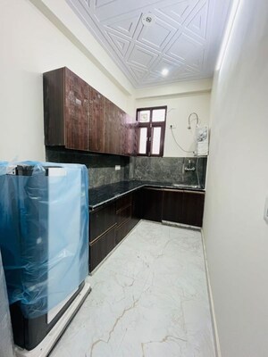 Kitchen in 1 BHK Builder Floor at Sector 31 – for Rent