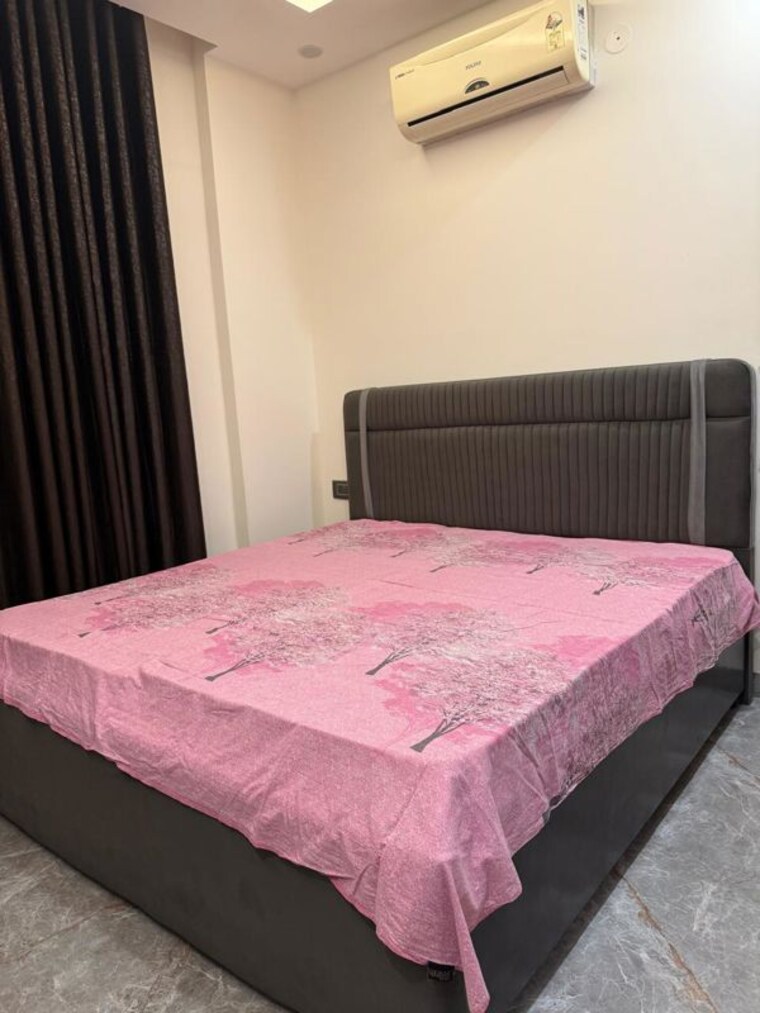Bedroom, south city 1 3 Bedroom 2000 Sq.Ft. Builder Floor In South City 1 Gurgaon 10583236