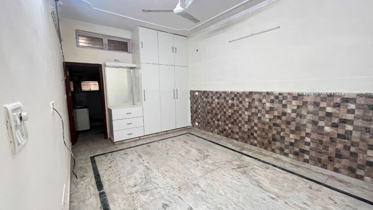 Bedroom, hauz khas 3 Bedroom 1800 Sq.Ft. Builder Floor In Hauz Khas Delhi 10583248