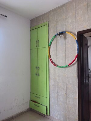 Room in 2 BHK Apartment at Piyush Heights, Sector 89 – for Sale