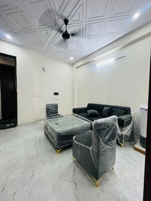 Team Area in 1 BHK Builder Floor at Sector 47 – for Rent