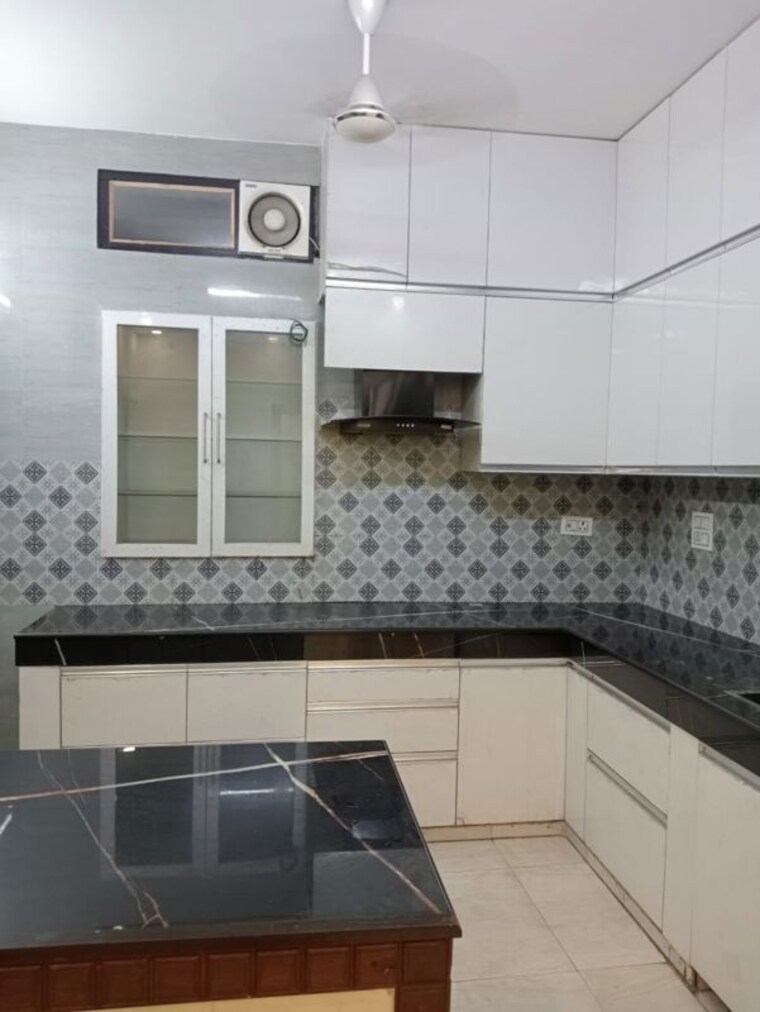 Kitchen, amrapali-sapphire 3 Bedroom 1840 Sq.Ft. Apartment In Sector 45 Noida 10583276