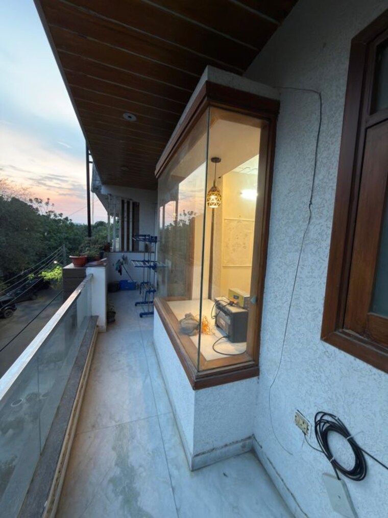 Balcony, south city 1 3 Bedroom 2100 Sq.Ft. Builder Floor In South City 1 Gurgaon 10583261