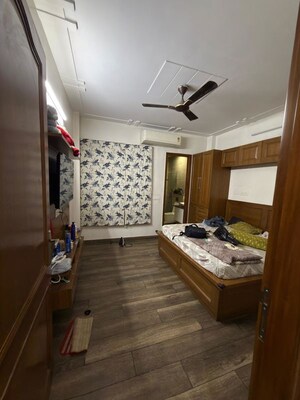 Bedroom in 3 BHK Builder Floor at South City 1 – for Rent