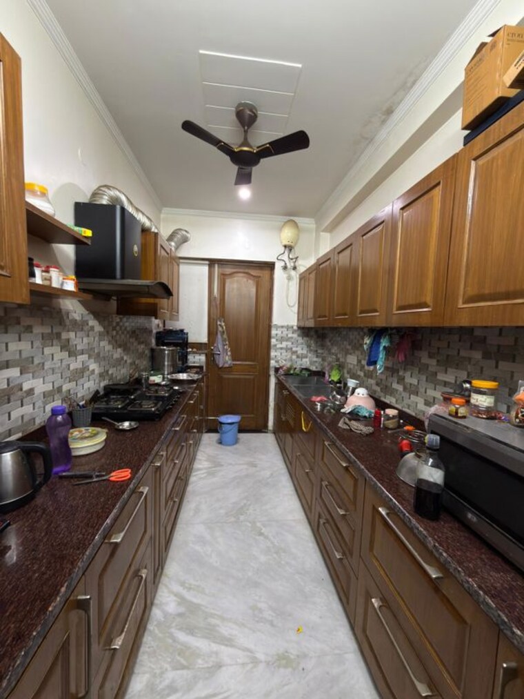 Kitchen, south city 1 3 Bedroom 2100 Sq.Ft. Builder Floor In South City 1 Gurgaon 10583261