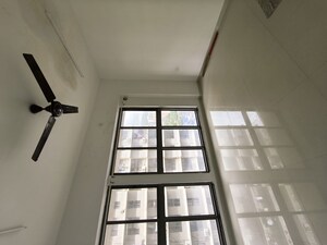 1 BHK Apartment For Rent in UK Iridium, Kandivali East