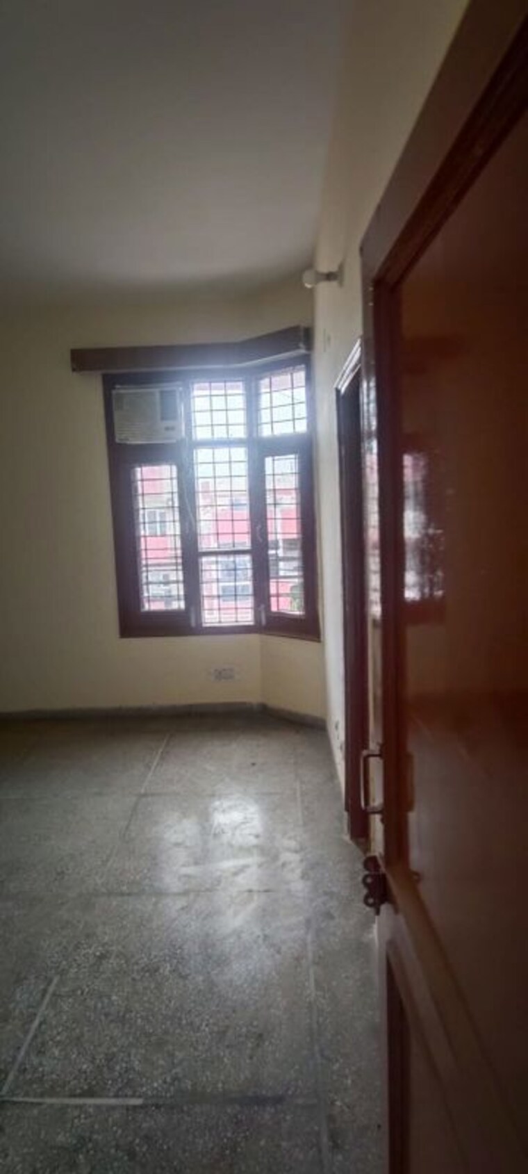 Room, sector 5 3 Bedroom 2500 Sq.Ft. Apartment In Sector 5 Panchkula 10583267