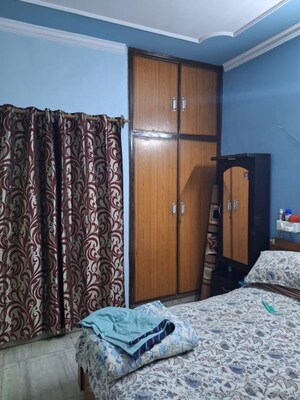 Bedroom in 3 BHK Apartment at Amrapali Sapphire, Sector 45 – for Rent
