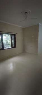 3 BHK + Store Room 2500 Sq.Ft. Builder Floor in Sector 5