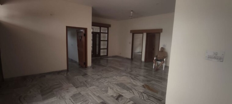 Living Room, sector 5 3 Bedroom 2500 Sq.Ft. Builder Floor In Sector 5 Panchkula 10581242