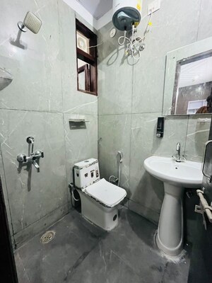 Bathroom in Studio Builder Floor at Sector 40 – for Rent
