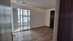 Room in 3 BHK Apartment at Bhabat – for Rent