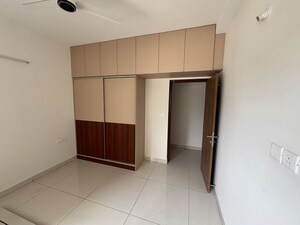 Room in 3.5 BHK Apartment at Meridian Park At The Prestige City, Sarjapur Road – for Rent