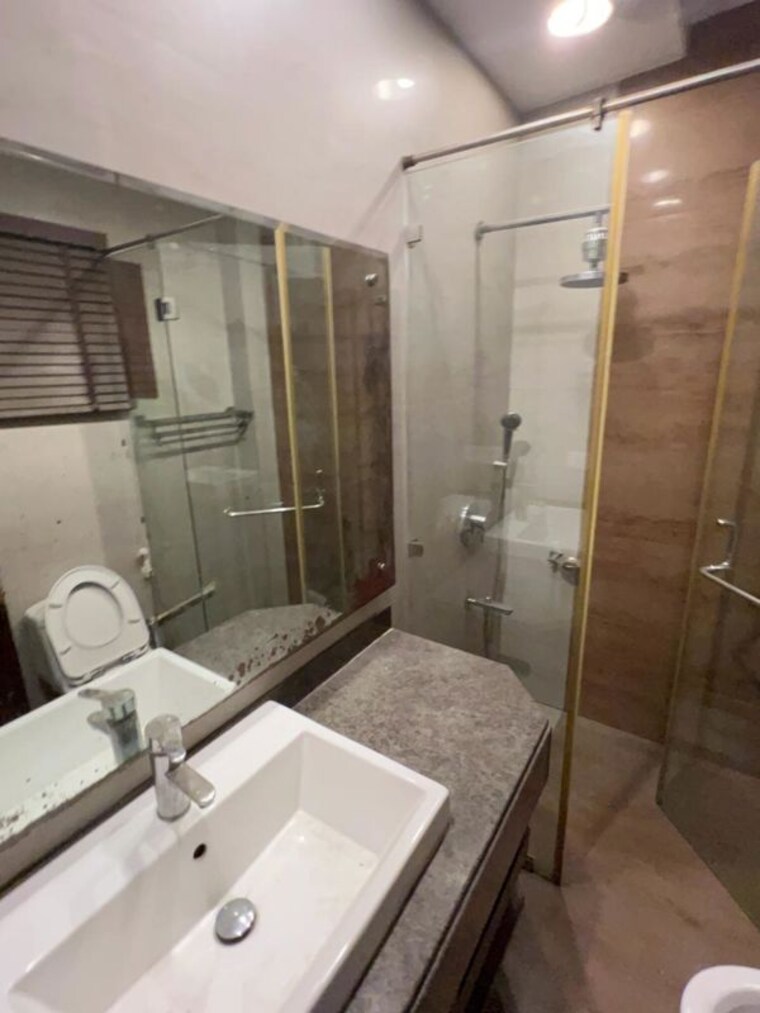 Washroom, naraina 4 Bedroom 220 Sq.Yd. Builder Floor In Naraina Delhi 10583370