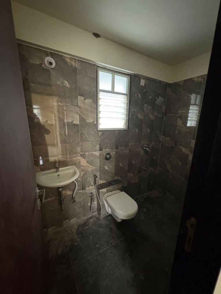 Bathroom, pharande-felicity-cluster-a 2 Bedroom 1100 Sq.Ft. Apartment In Ravet Pune 10583367